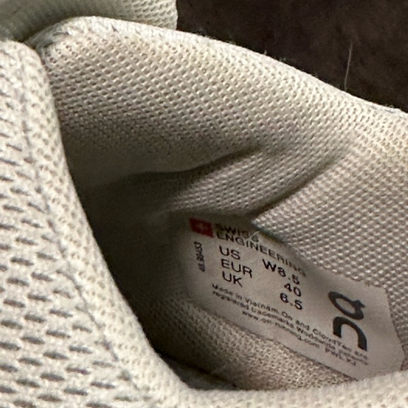 Used On Women’s The Roger Advantage. Size 8.5. - Picture 8 of 8